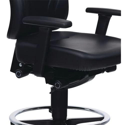 Ergonomische Werkplaatsstoel - Hoog Model, Met Zelfblokkerende Wielen, Met Voetensteun - Manutan - Afbeelding 11